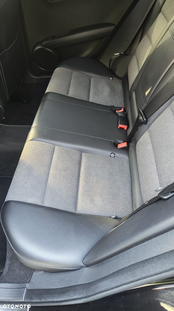 Mercedes-Benz Klasa C 200 CGI Automatik BlueEFFICIENCY Special Edition - 9