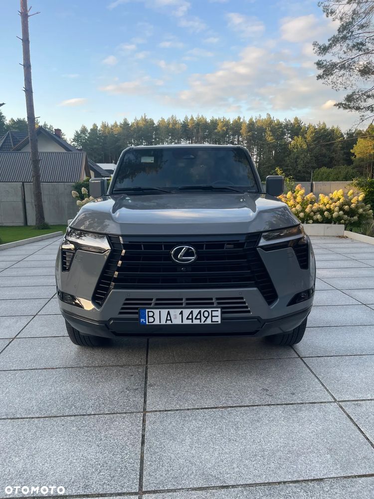 Lexus GX - 9