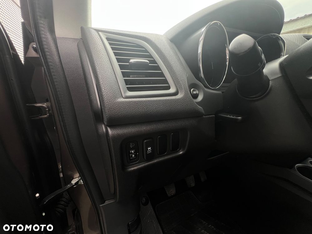 Mitsubishi ASX 1.6 Active - 14