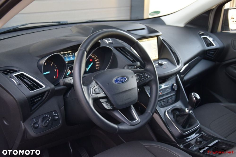 Ford Kuga - 18