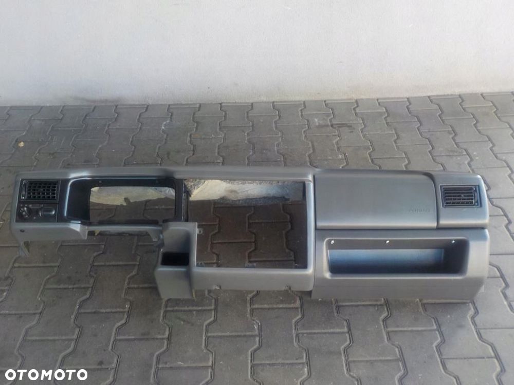 VW T4 96-98 MULTIVAN DESKA ROZDZIELCZA MIĘKKA - 1