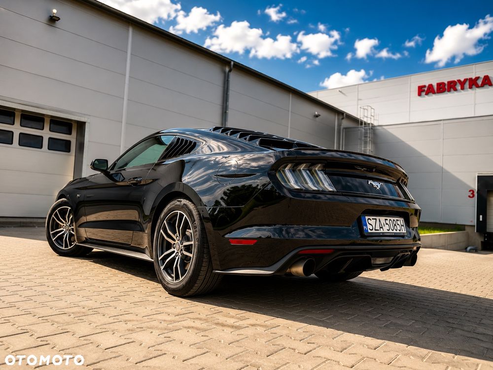 Ford Mustang - 11