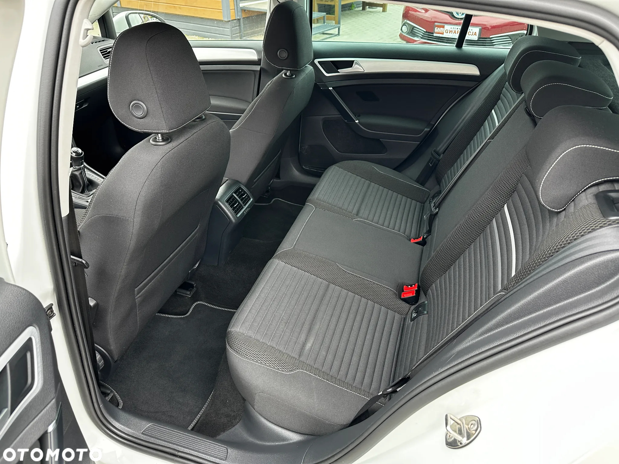 Volkswagen Golf - 21