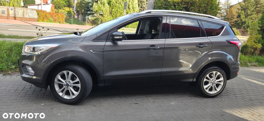 Ford Kuga 1.5 EcoBoost FWD Edition ASS MMT6 - 4
