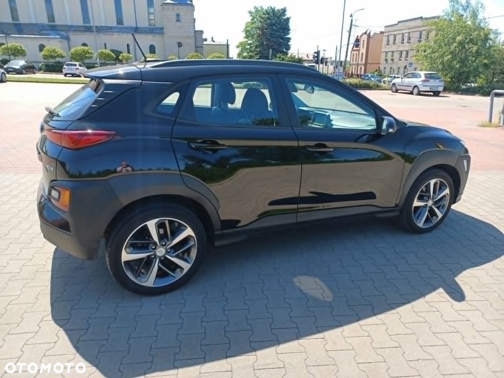 Hyundai Kona - 12