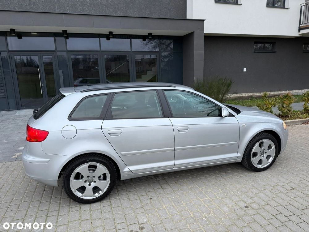 Audi A3 Sportback 1.4 TFSI Attraction - 4