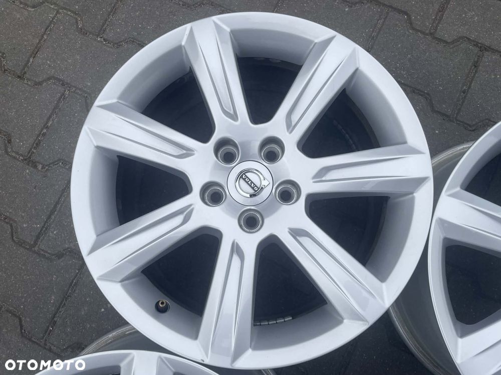 Felgi Aluminiowe 17" Volvo S90 Volvo V90 - 2