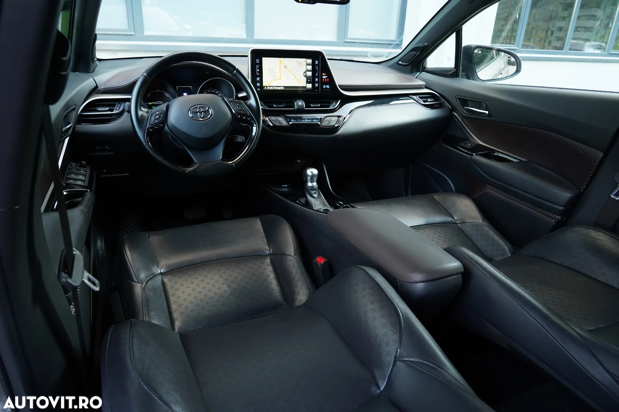 Toyota C-HR 1.8 HEV 140 CP 4x2 CVT Exclusive - 6