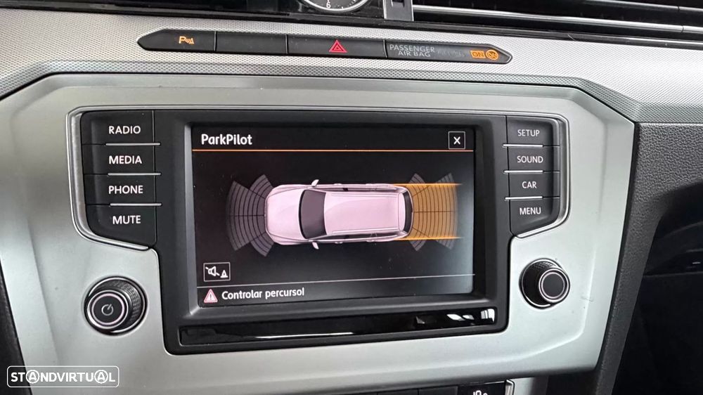Volkswagen Passat Variant 1.6 TDI Confortline — fotografia 14