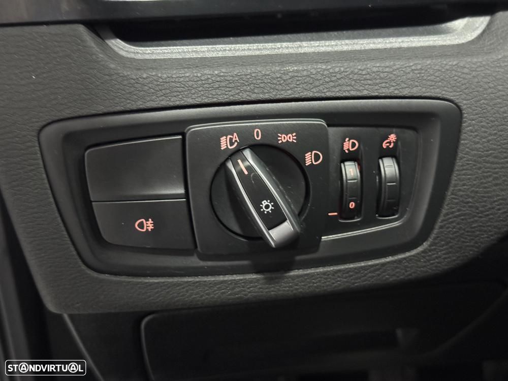 BMW X1 16 d sDrive Advantage - 29