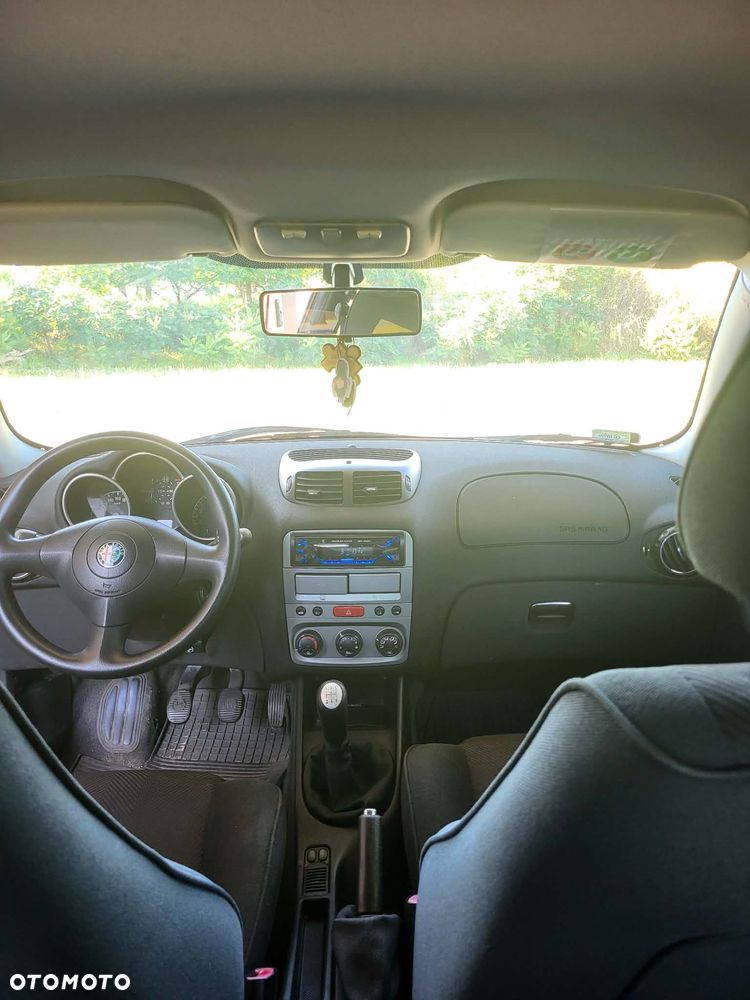 Alfa Romeo 147 1.6 Twin Spark 16V - 7