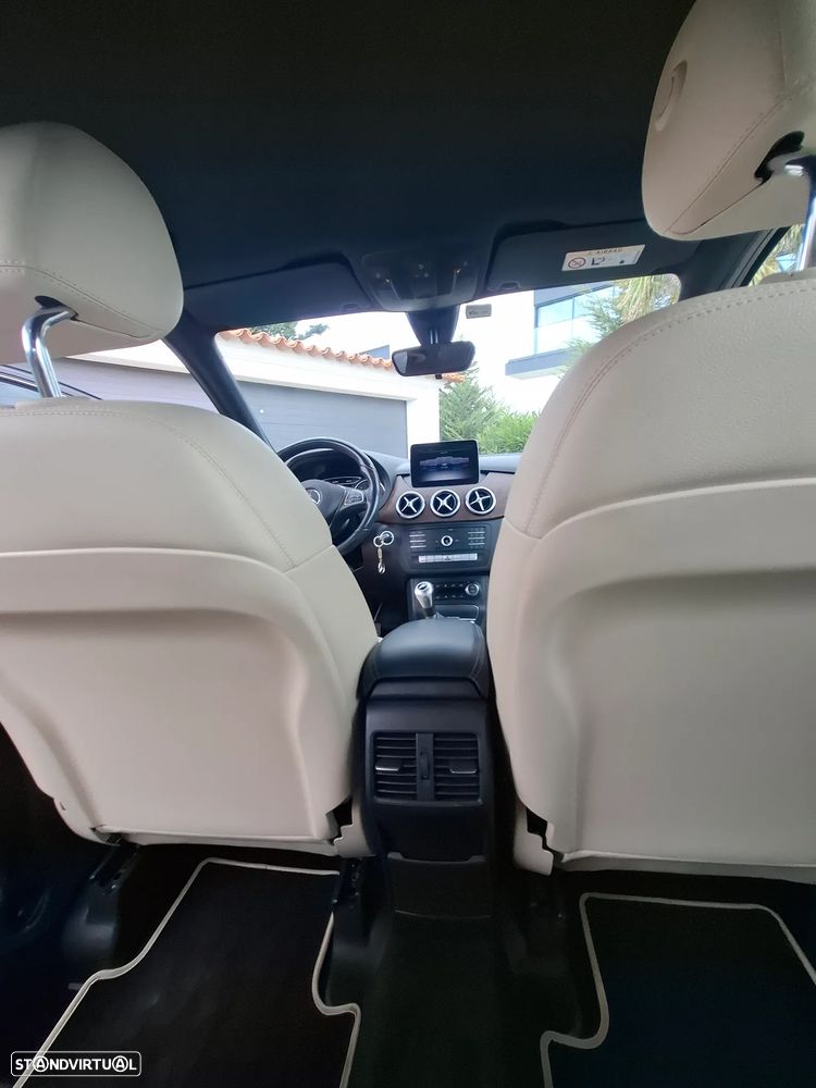 Mercedes-Benz B 180 d Urban - 8