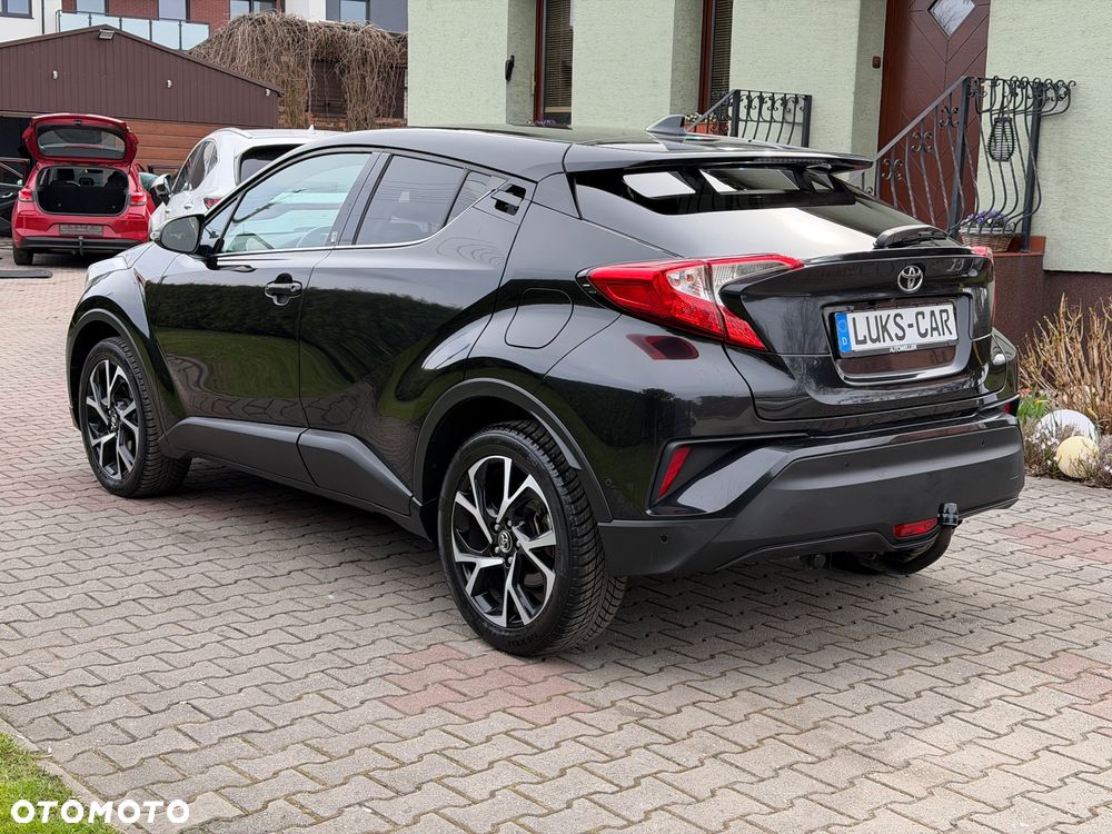 Toyota C-HR 1.2 Turbo Team Deutschland - 3