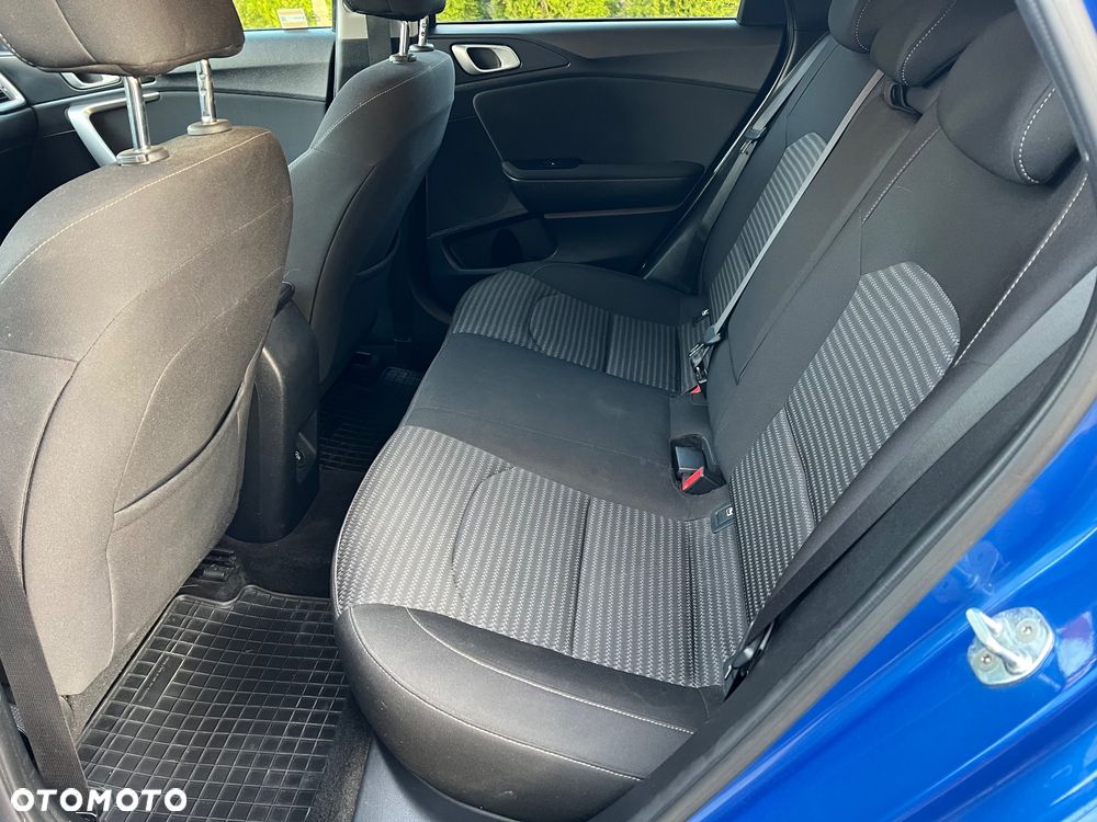 Kia Ceed - 17