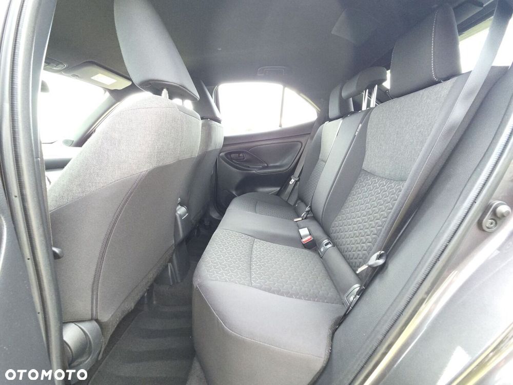 Toyota Yaris Cross 1.5 Comfort CVT - 12