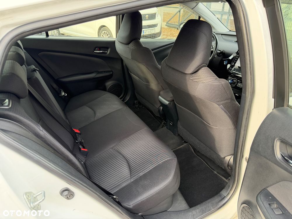 Toyota Prius Hybrid Comfort - 9