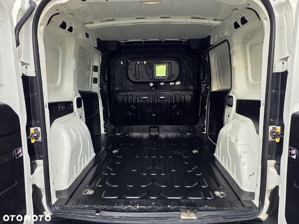 Fiat DOBLO - 10