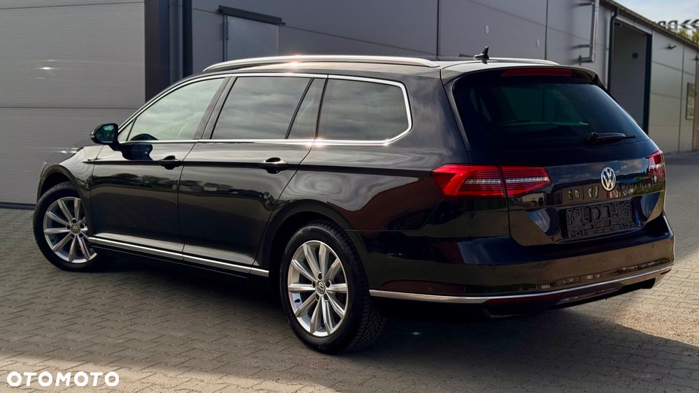 Volkswagen Passat Variant 2.0 TDI DSG (BlueMotion Technology) Highline - 24