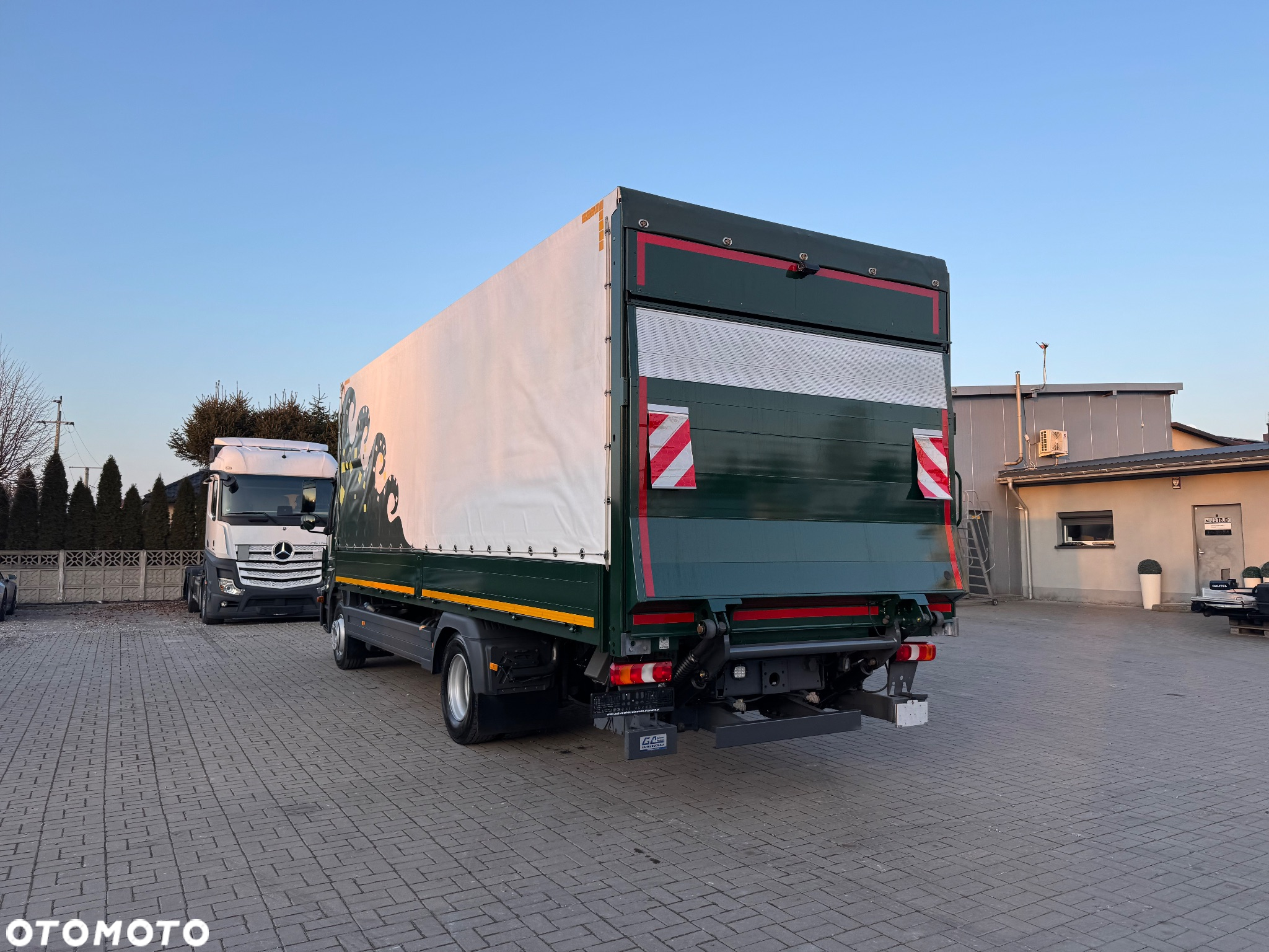 Mercedes-Benz ATEGO - 7