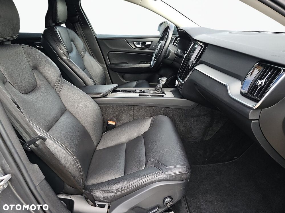 Volvo V60 Cross Country Pro D4 AWD - 18