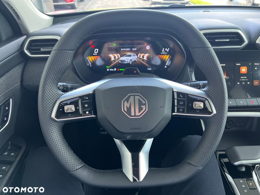 MG ZS Hybrid+ - 14