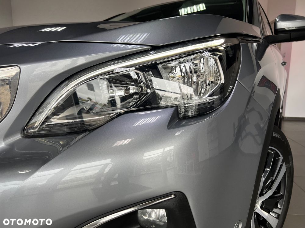 Peugeot 3008 2018 photo 2