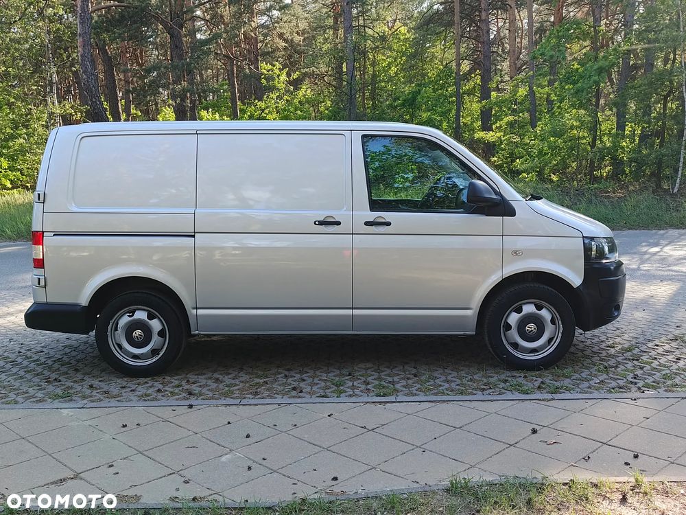 Volkswagen Transporter - 4