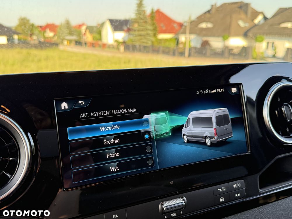 Mercedes-Benz Sprinter - 28