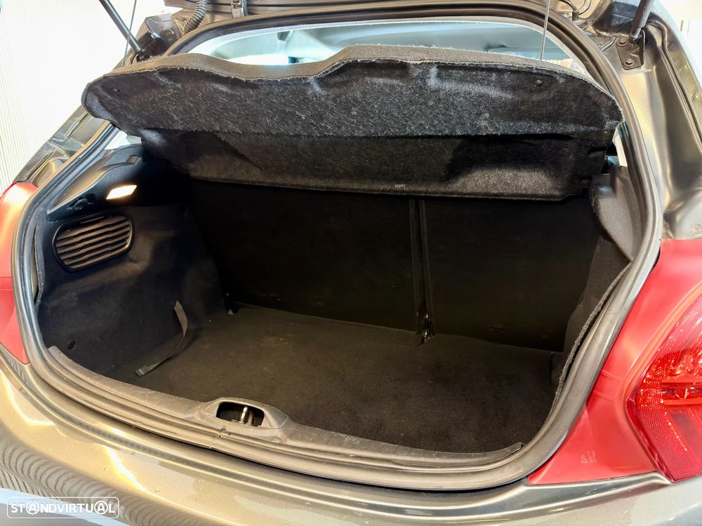 Peugeot 208 e-HDi 68 EGS5 Stop&Start Active - 18