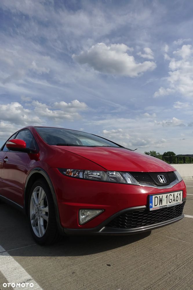 Honda Civic 1.8 Executive NAVI - 3