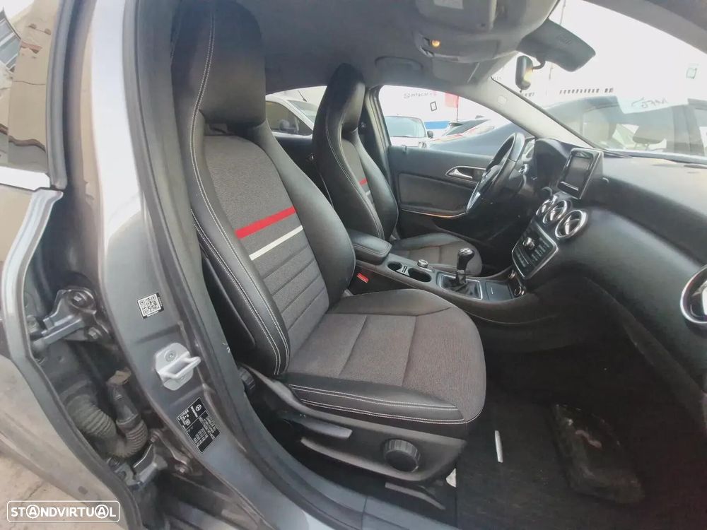 Mercedes-Benz A 200 - 8