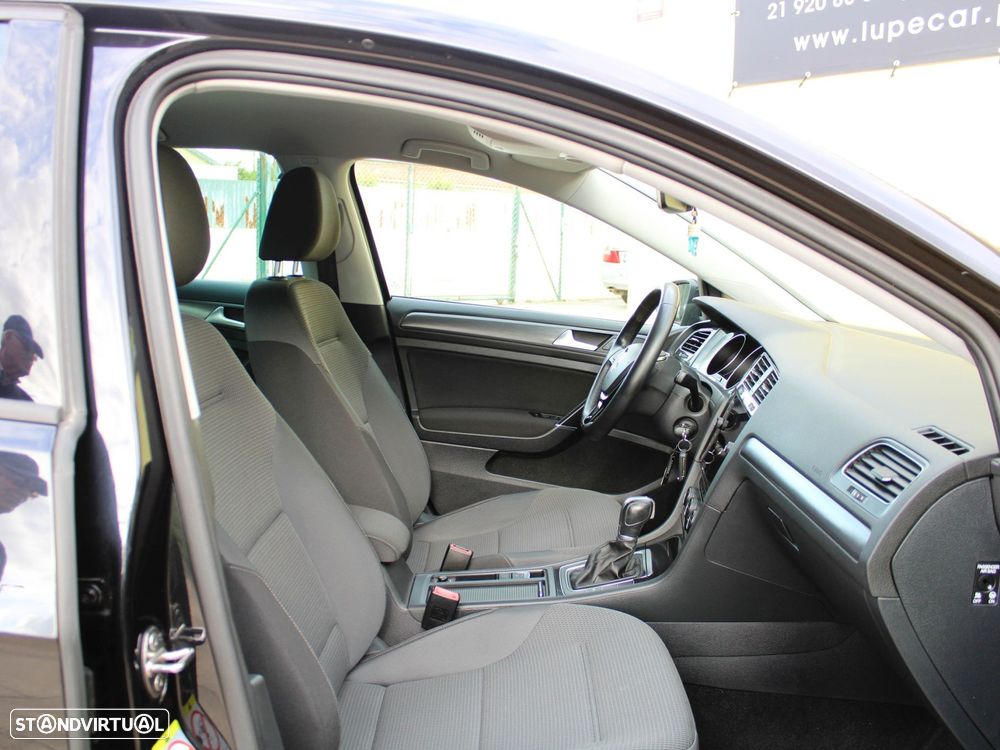 VW Golf 1.0 TSI Confortline DSG - 45