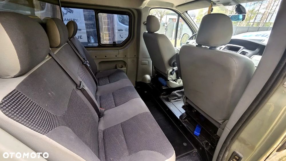 Opel Vivaro L2H1 2.9t - 15