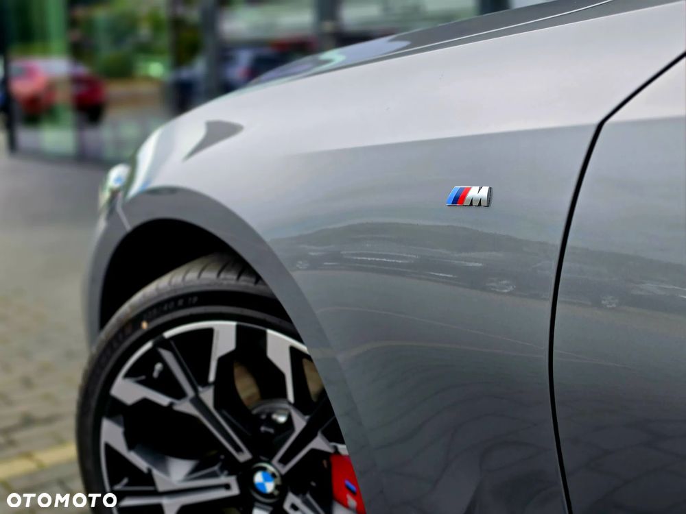 BMW Seria 3 330i xDrive M Sport sport - 19