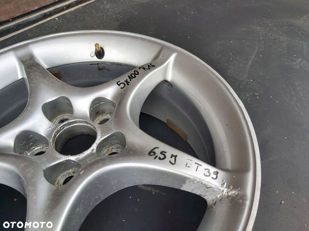 Toyota Celica VII 1,8 alufelga 16 felga 5x100 - 3