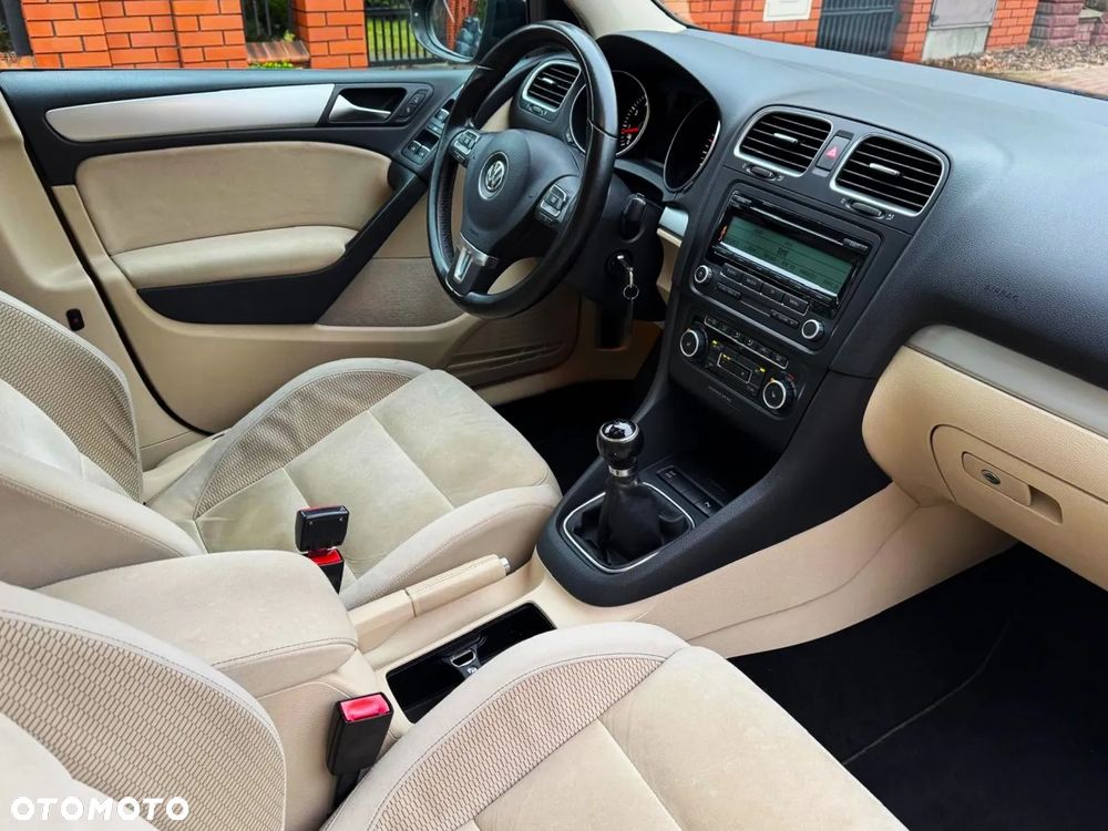 Volkswagen Golf 1.4 TSI Highline - 28