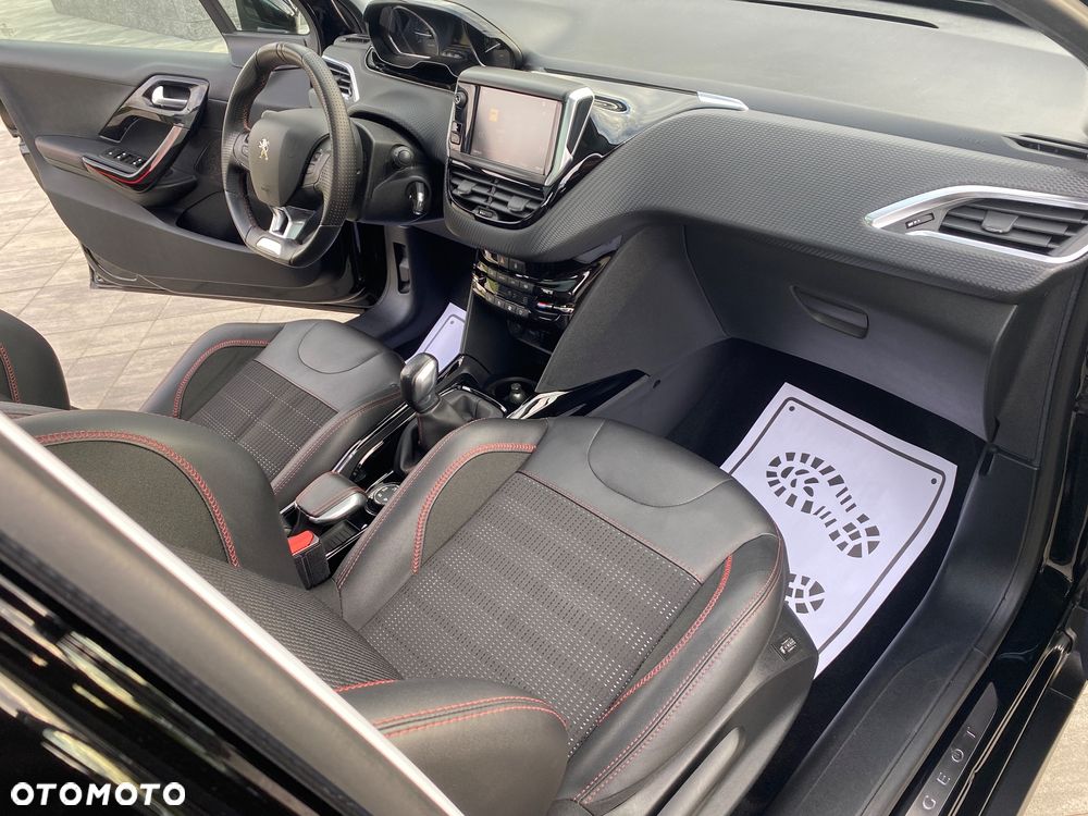 Peugeot 2008 PureTech 110 Stop&Start GT-Line Edition - 6