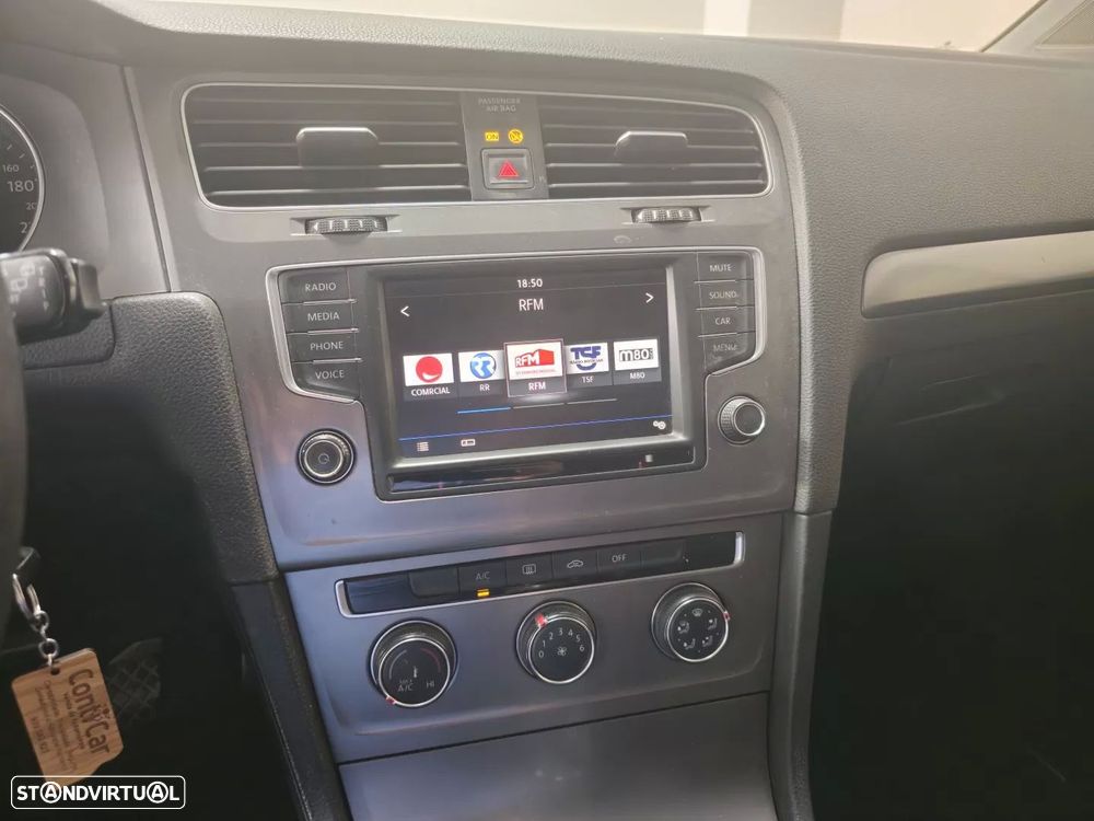 VW Golf Variant 1.6 TDi Confortline - 8