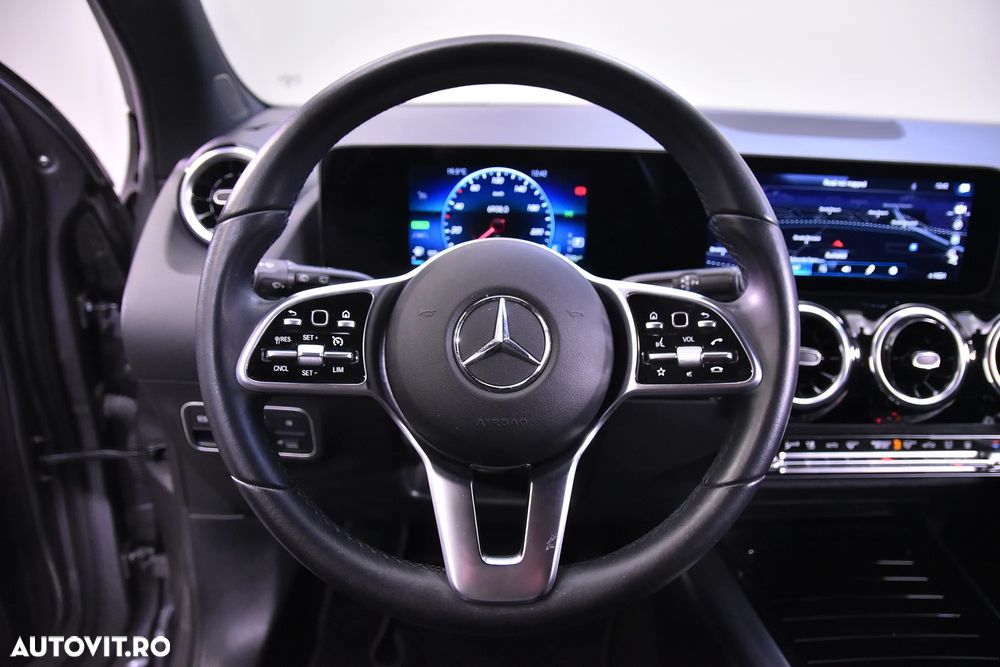Mercedes-Benz GLA 250 e - 16