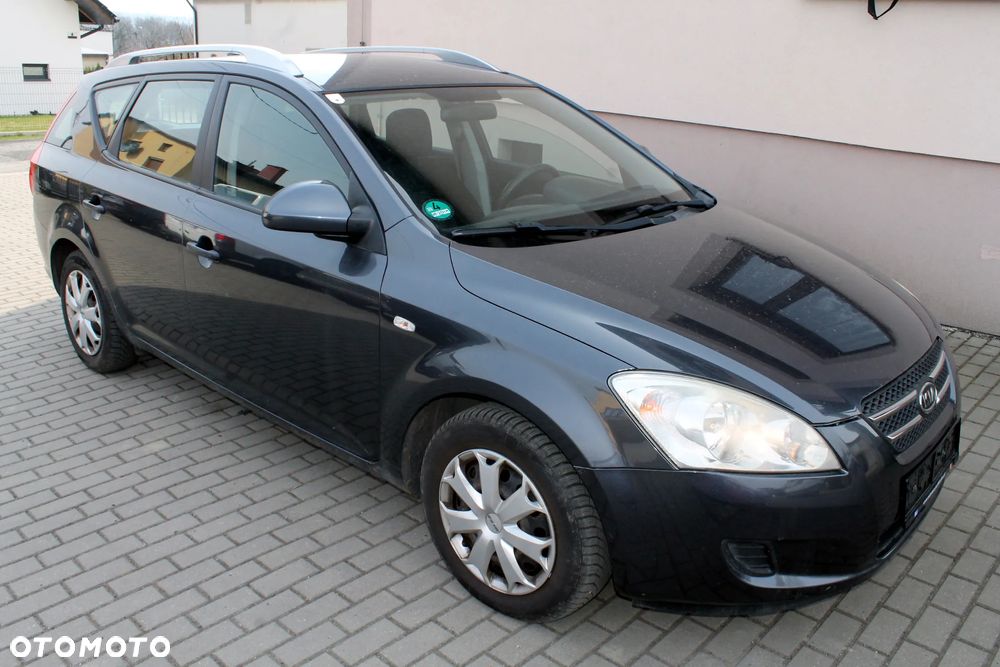 Kia Ceed 1.4 L - 3