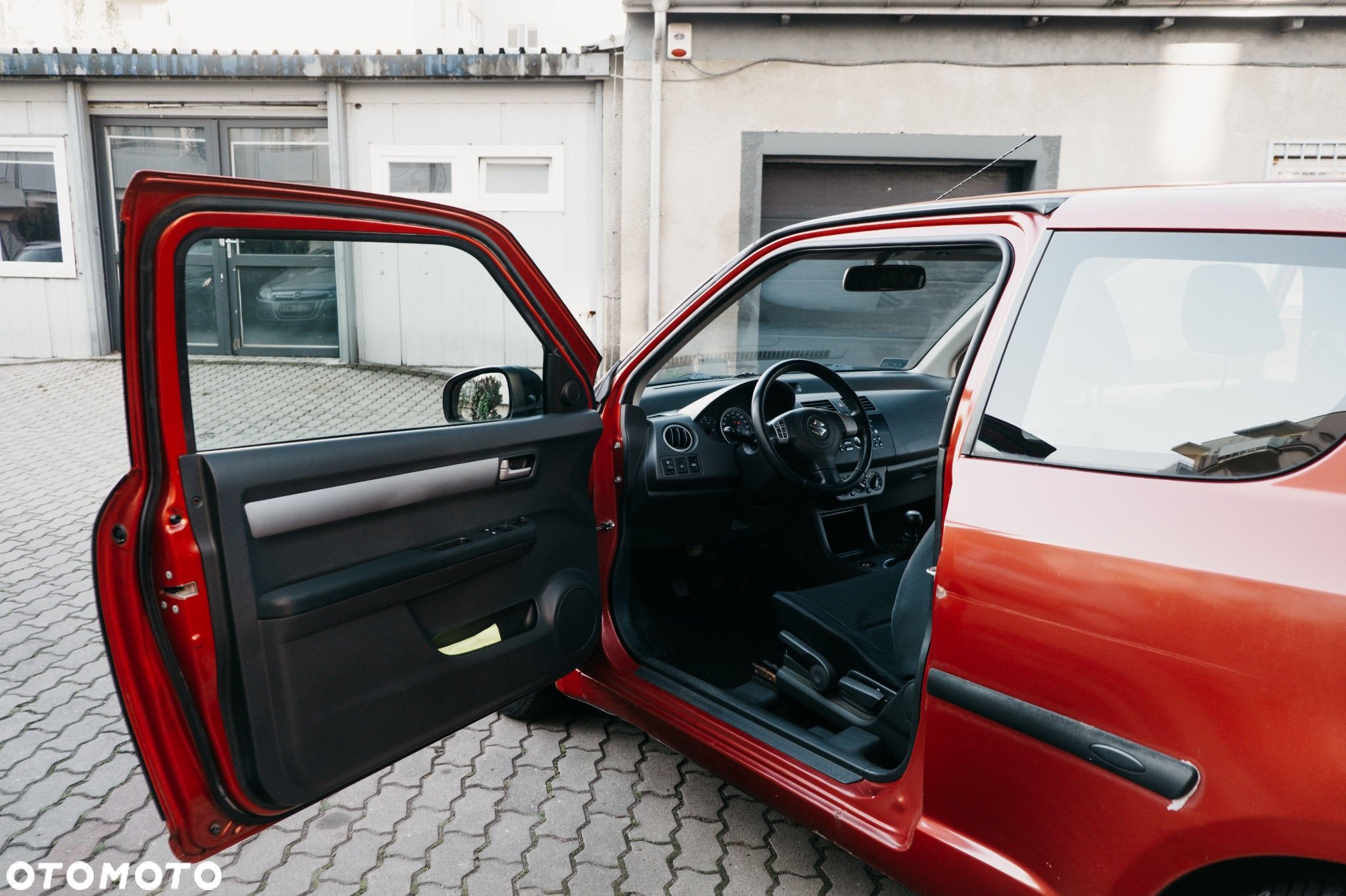 Suzuki Swift - 25