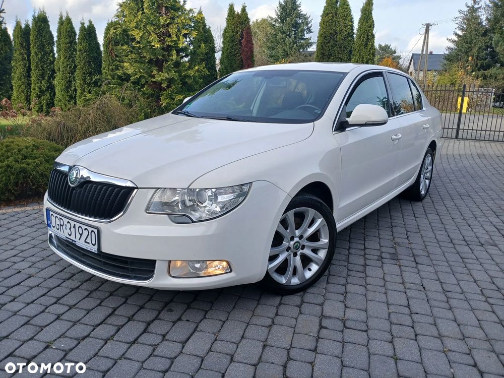 Skoda Superb 2.0 TDI DPF Elegance - 2