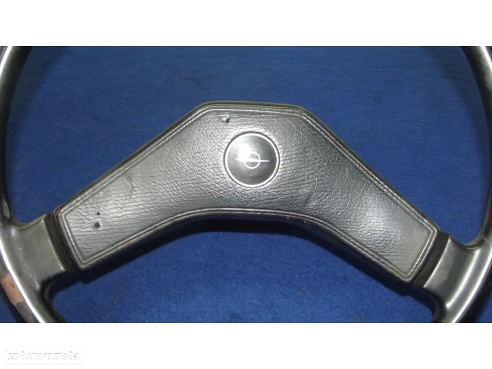 opel manta ou outros volante a necessitar cuidados - 4