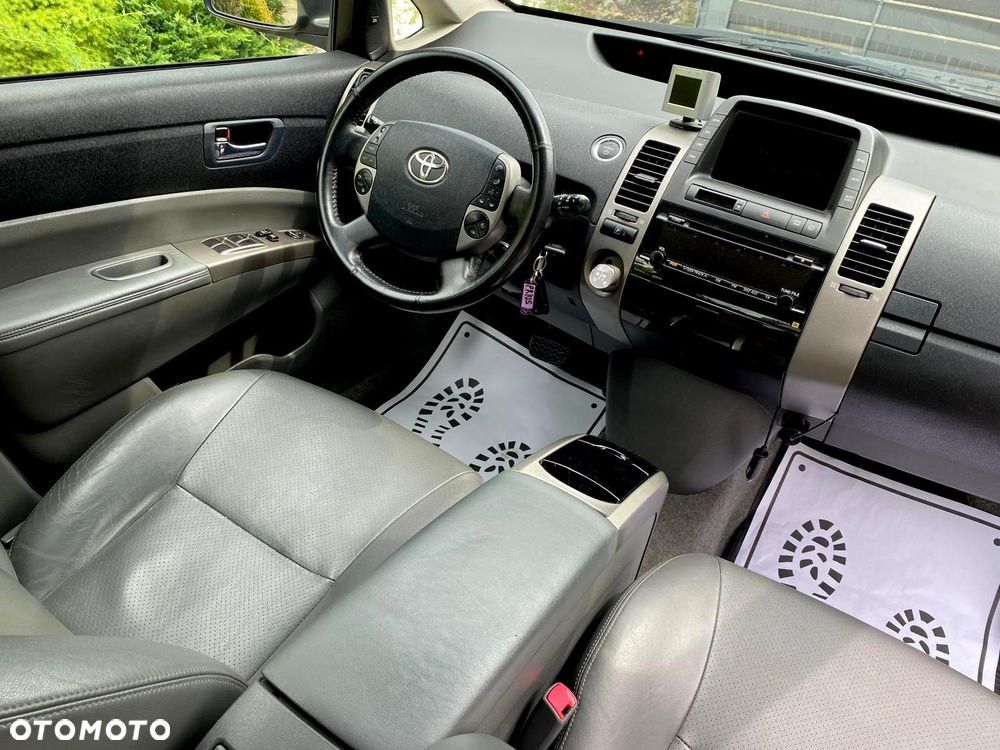 Toyota Prius 1.5 VVT-i Sol - 5