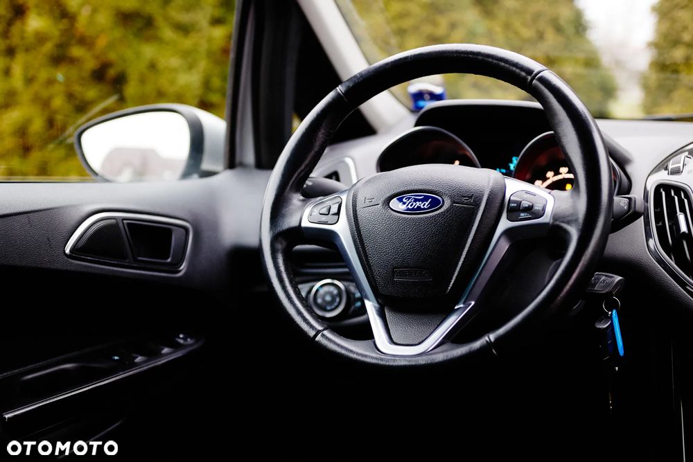 Ford B-MAX 1.6 TDCi Titanium - 24