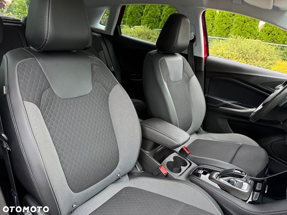 Opel Grandland 1.5 CDTI Business Elegance S&S - 36