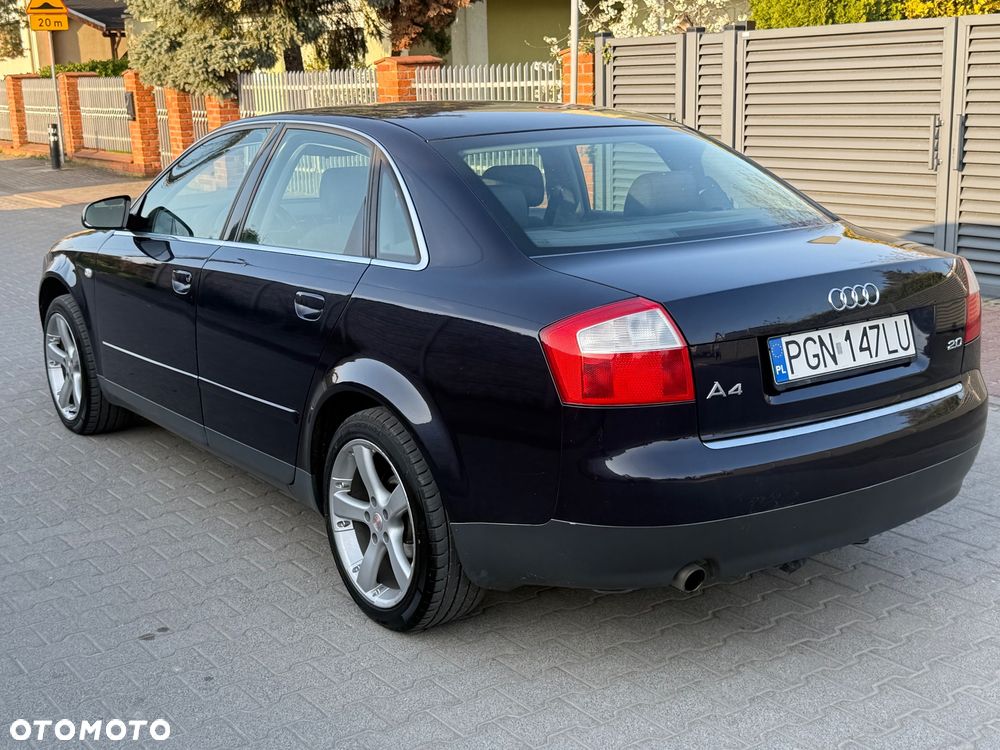 Audi A4 Limousine 2.0 FSI - 2