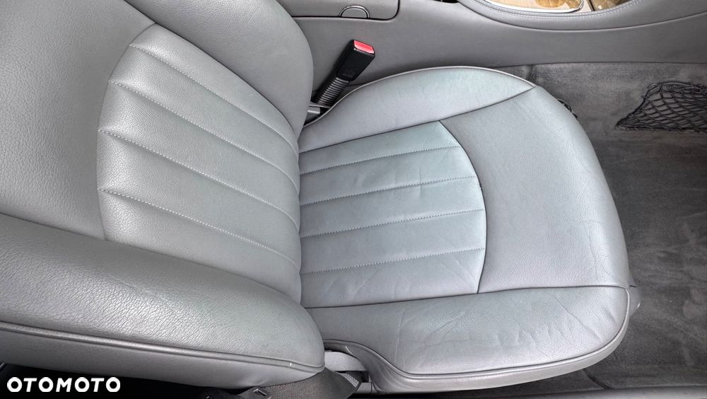 Mercedes-Benz CLS 350 CGI 7G-TRONIC - 17