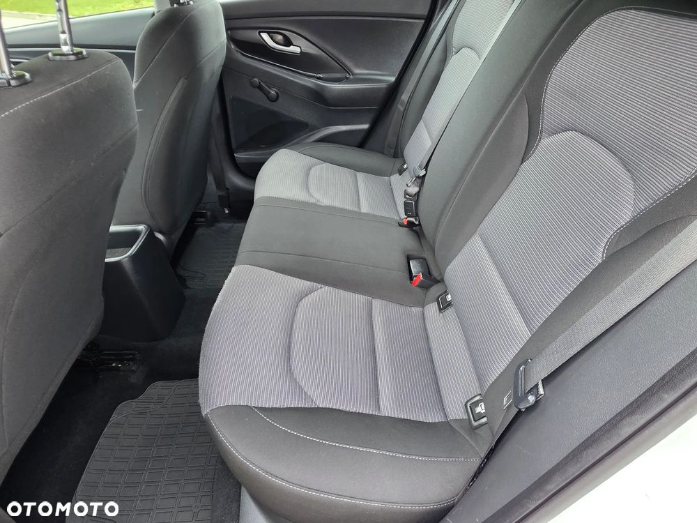 Hyundai i30 1.4 Classic - 21