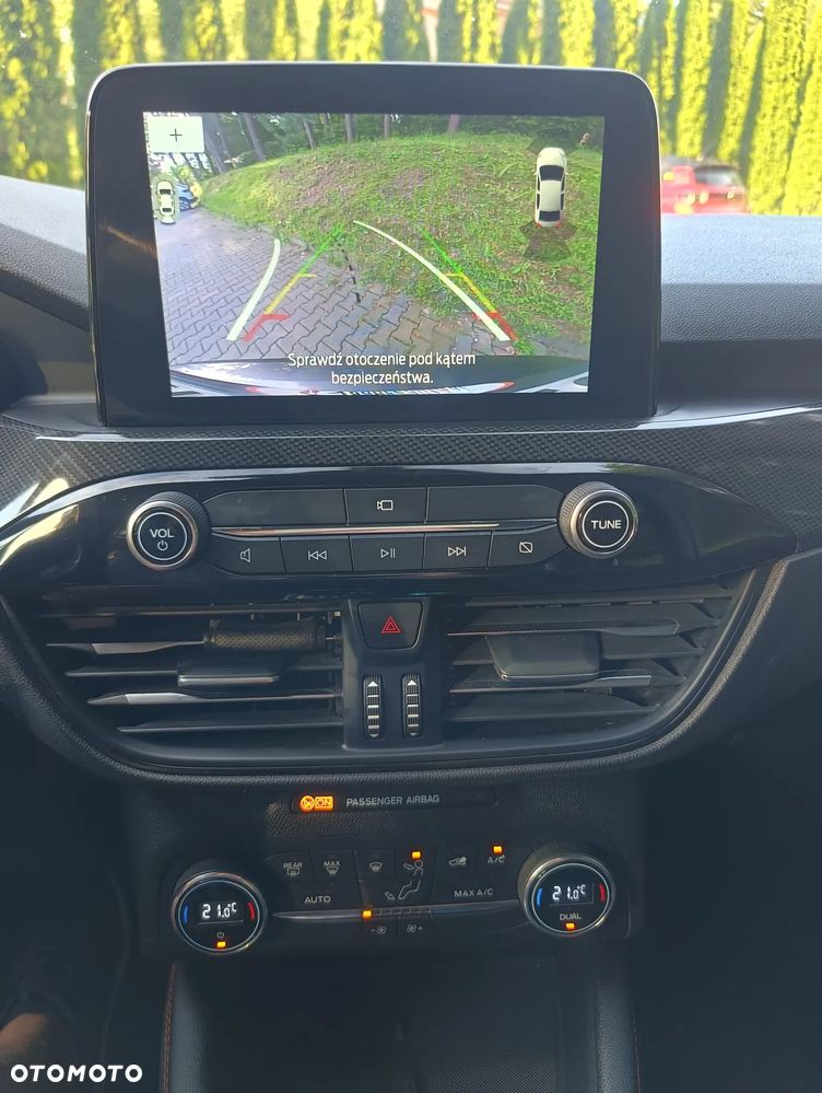 Ford Kuga - 13